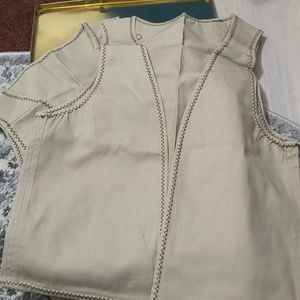 Girl Scout tin with tons of old patches, 2 vests